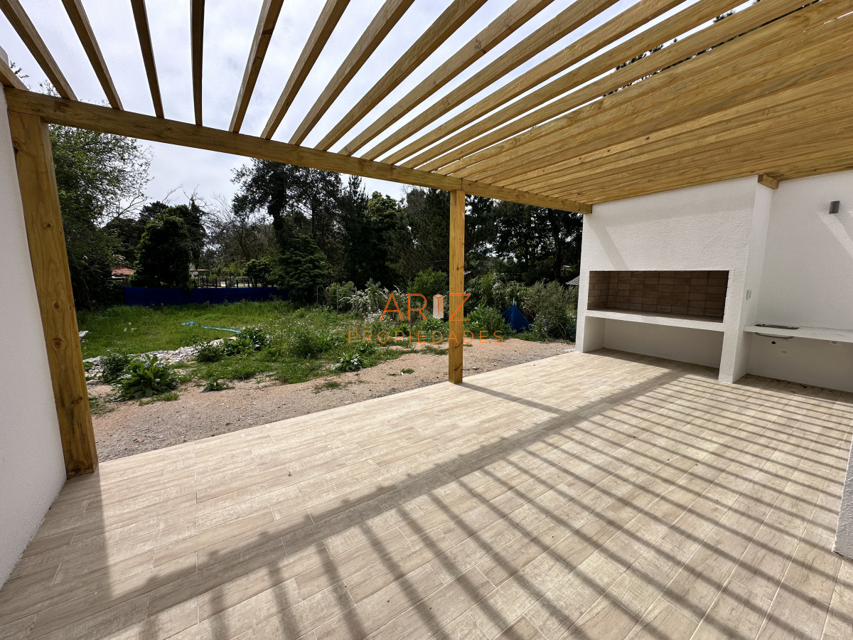 Casa ID.2437 - Vende casa de 3 dormitorios a estrenar, Punta del Este