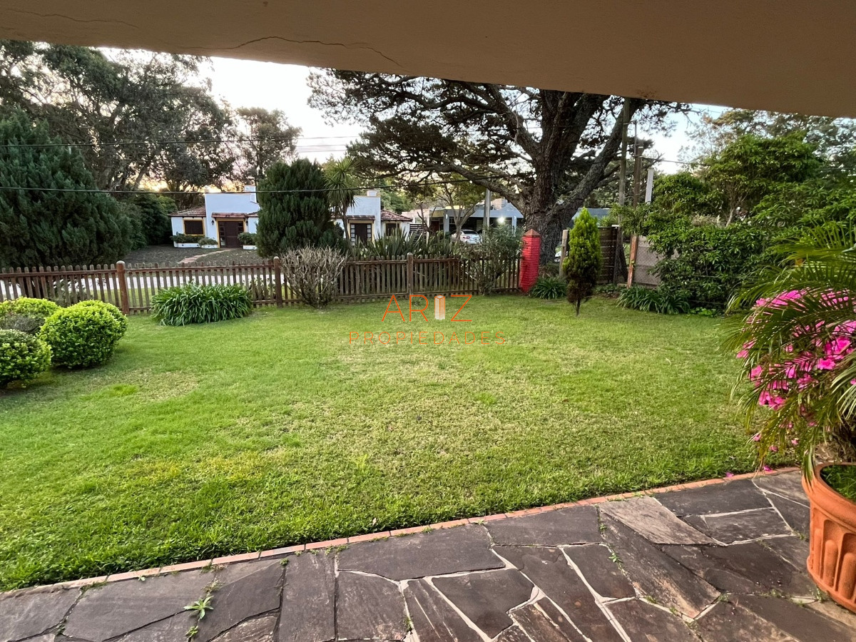 Casa ID.2083 - Vende casa de 3 dormitorios en Pinares, Punta del Este 