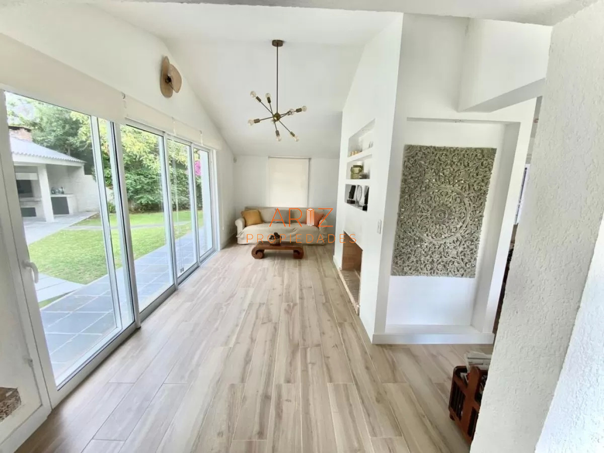Casa ID.2060 - Casa en Alquiler verano temporada de 4 dormitorios en Playa Mansa , Punta del este , Maldonado 