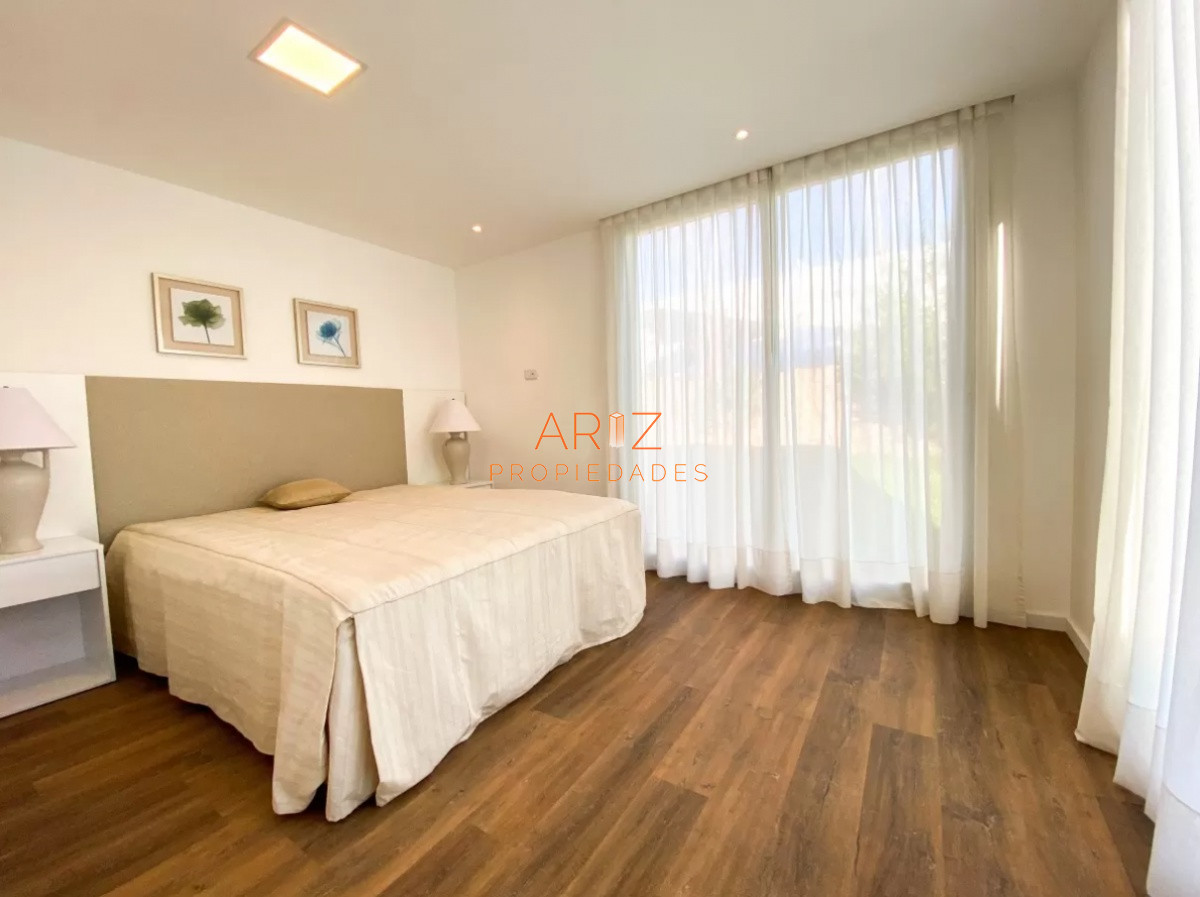 Casa ID.1932 - Venta Casa de 3 dormitorios y 3 Baños en Barrio Privado Punta del Este