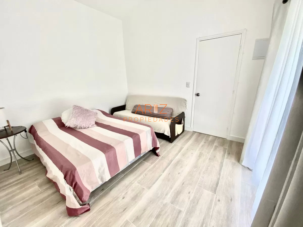 Casa ID.2060 - Casa en Alquiler verano temporada de 4 dormitorios en Playa Mansa , Punta del este , Maldonado 
