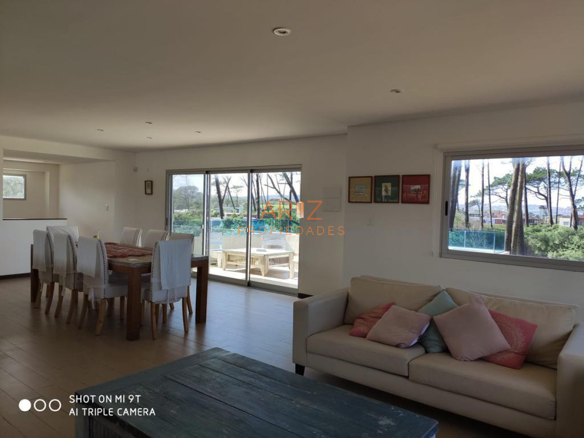Casa ID.1665 - Casa a la venta en Chihuahua Punta del este 3 Dormitorios y Piscina
