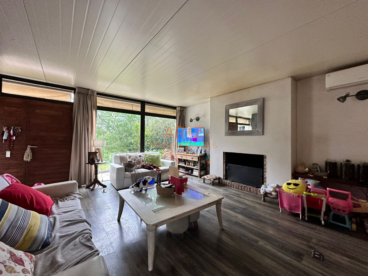 Casa ID.1942 - Vende casa muy linda en Pinares , Punta del Este 4 dormitorios