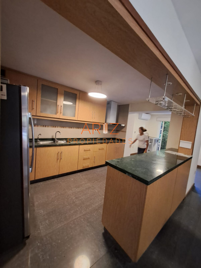 Casa ID.1774 - Espaciosa Casa en Barrio Privado de 6 dorm y piscina en Punta del Este