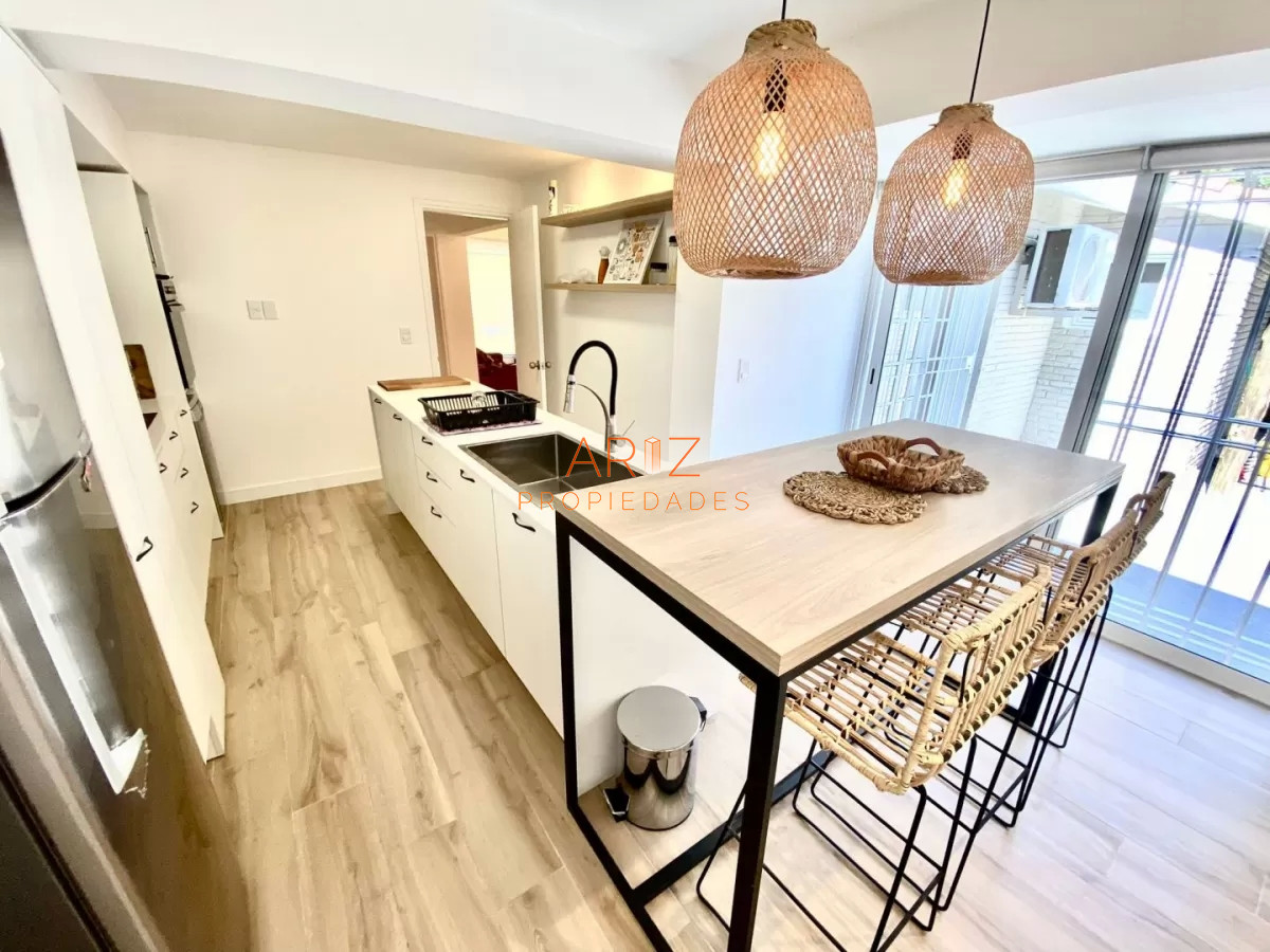 Casa ID.2060 - Casa en Alquiler verano temporada de 4 dormitorios en Playa Mansa , Punta del este , Maldonado 