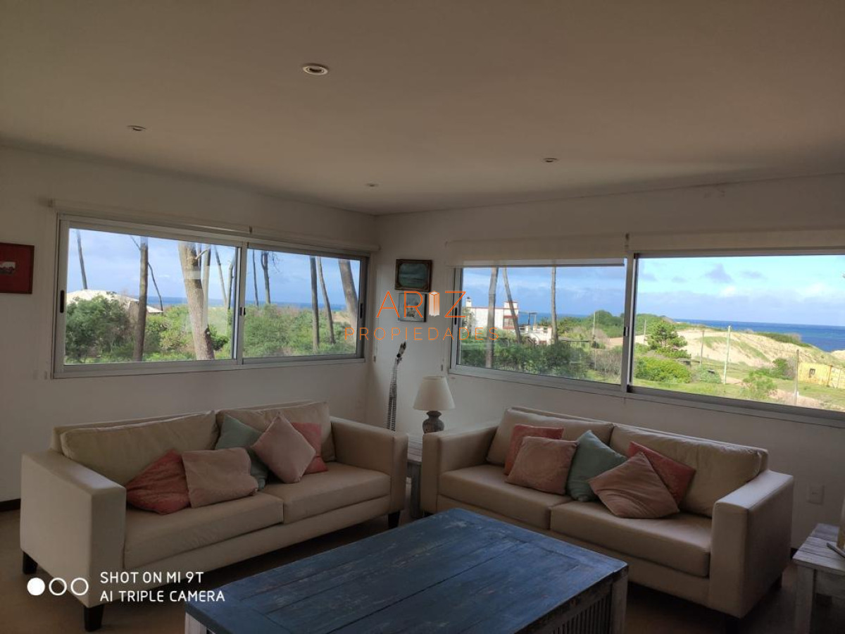 Casa ID.1665 - Casa a la venta en Chihuahua Punta del este 3 Dormitorios y Piscina