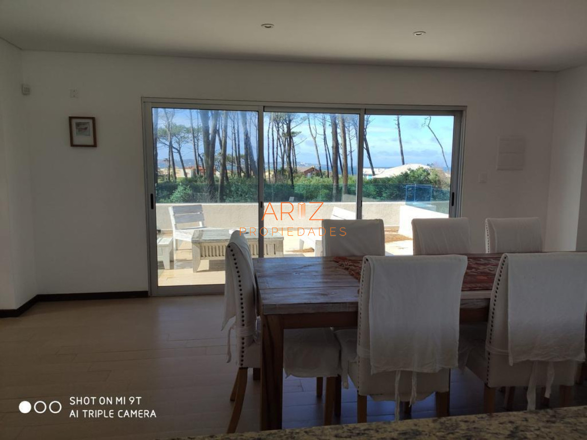 Casa ID.1665 - Casa a la venta en Chihuahua Punta del este 3 Dormitorios y Piscina