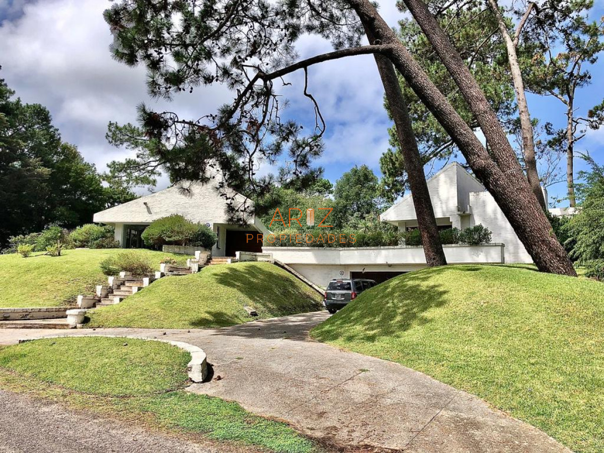 Casa ID.2308 - Casa en venta en Lugano, Punta del este, 3 dormitorios y dependencia