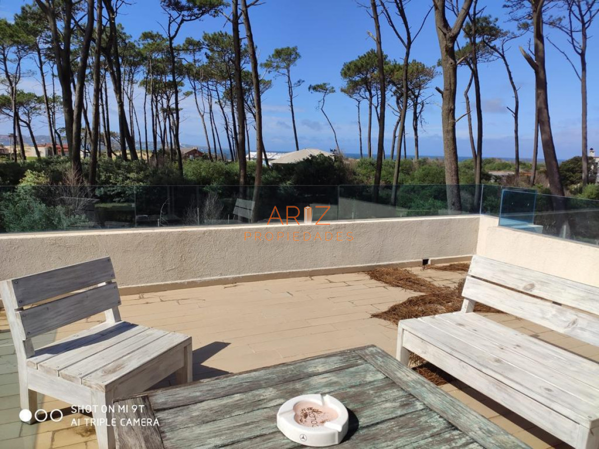 Casa ID.1665 - Casa a la venta en Chihuahua Punta del este 3 Dormitorios y Piscina