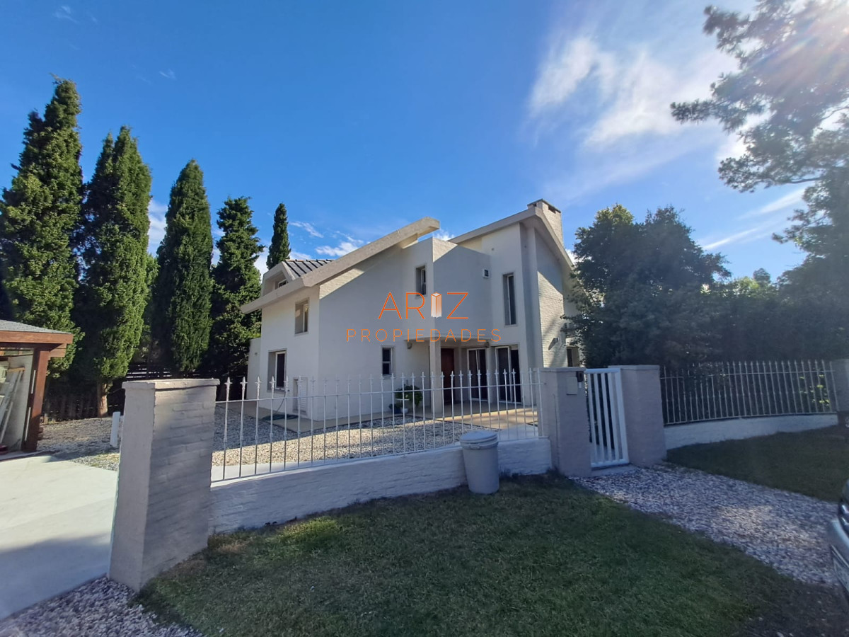 Casa ID.1774 - Espaciosa Casa en Barrio Privado de 6 dorm y piscina en Punta del Este