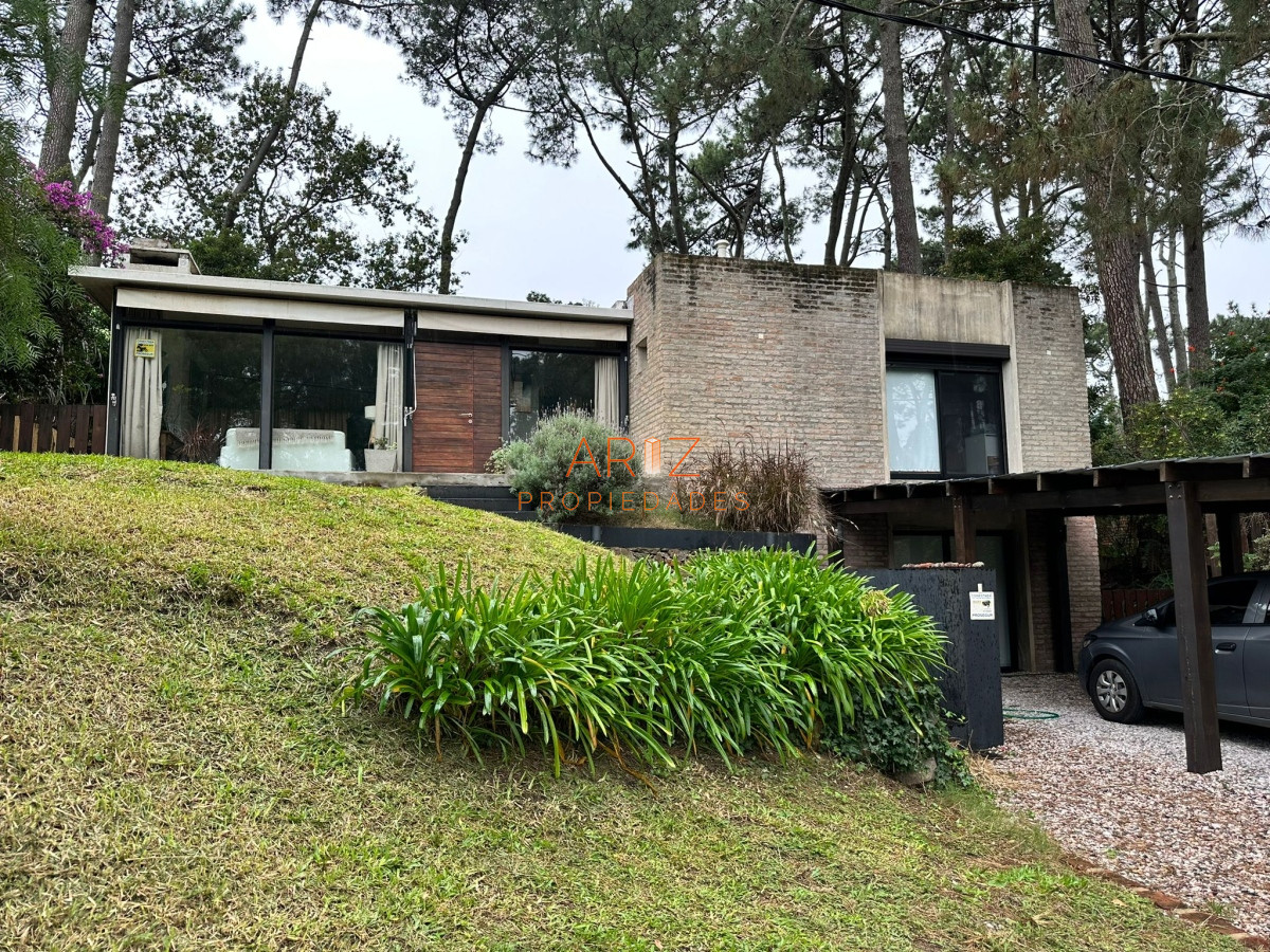 Casa ID.1942 - Vende casa muy linda en Pinares , Punta del Este 4 dormitorios