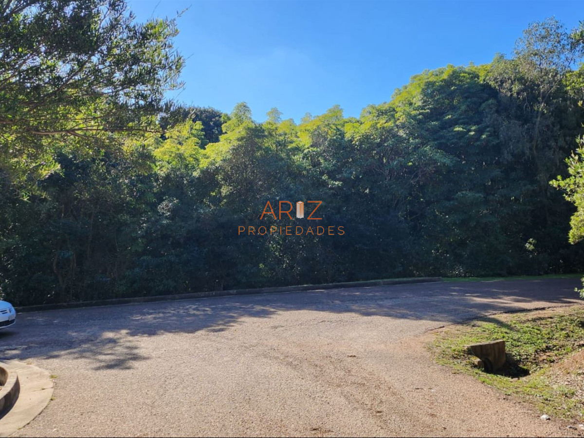 Terreno ID.2227 - Vende terreno amplio de 4226 m2, en Las Cumbres- Punta Ballena.