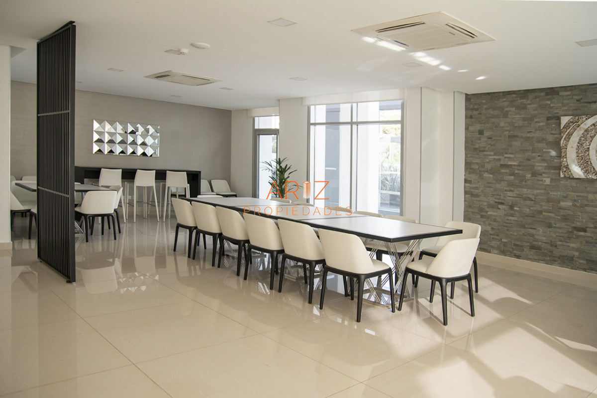 Apartamento ID.2134 - MIAMI BOULEVARD, PUNTA DEL ESTE, PLAYA MANSA, DOS DORMITORIOS , PRIMERAS PARADAS 