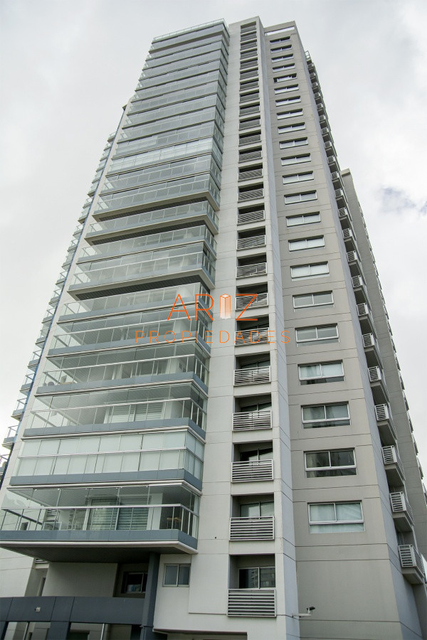 Apartamento ID.2134 - MIAMI BOULEVARD, PUNTA DEL ESTE, PLAYA MANSA, DOS DORMITORIOS , PRIMERAS PARADAS 