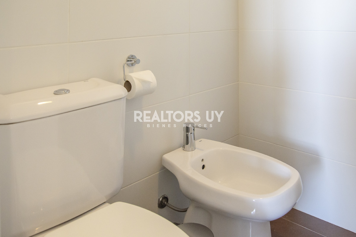 Apartamento ID.235 - Excelente departamento en venta, 3 dormitroios. Punta del Este