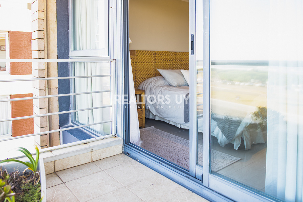 Apartamento ID.459 - Apartamento Penthouse, frente al mar, playa brava, 3 dormitorios con hermosa vista
