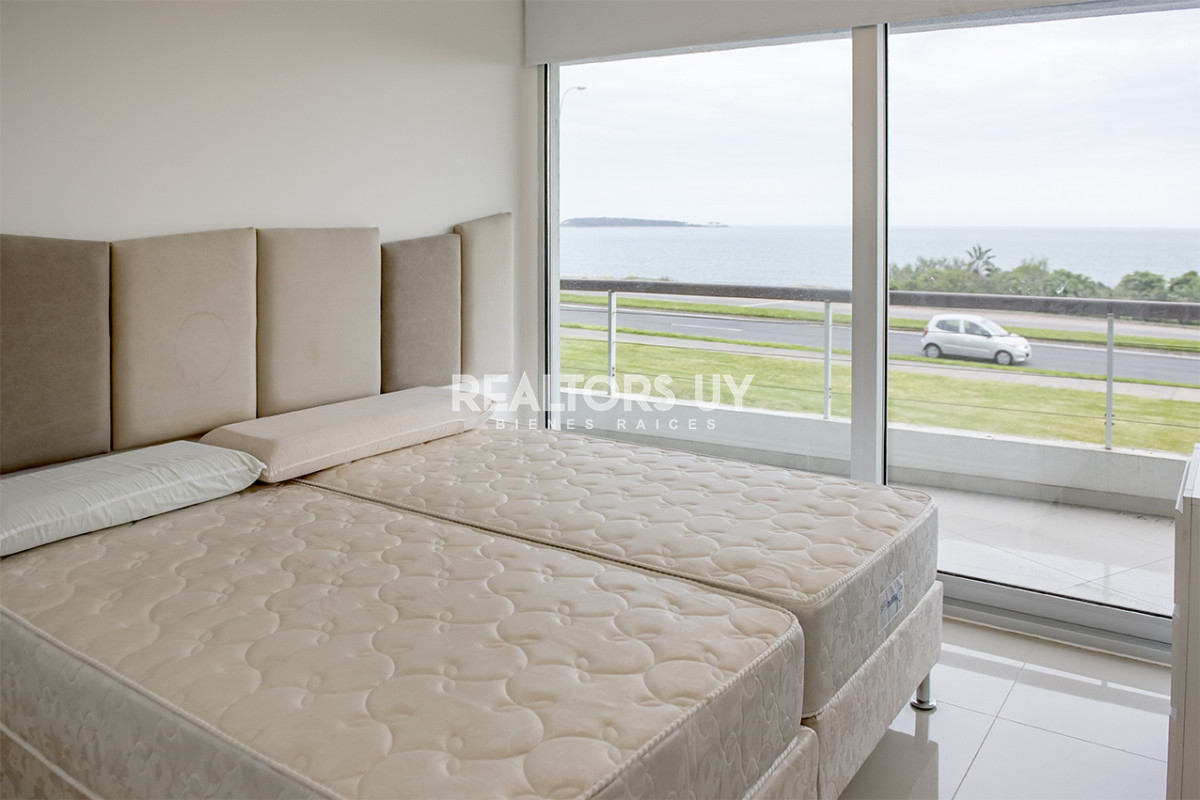 Apartamento ID.167 - Departamento de 3 dormitorios en venta. Gran Oportunidad en Mansa.
