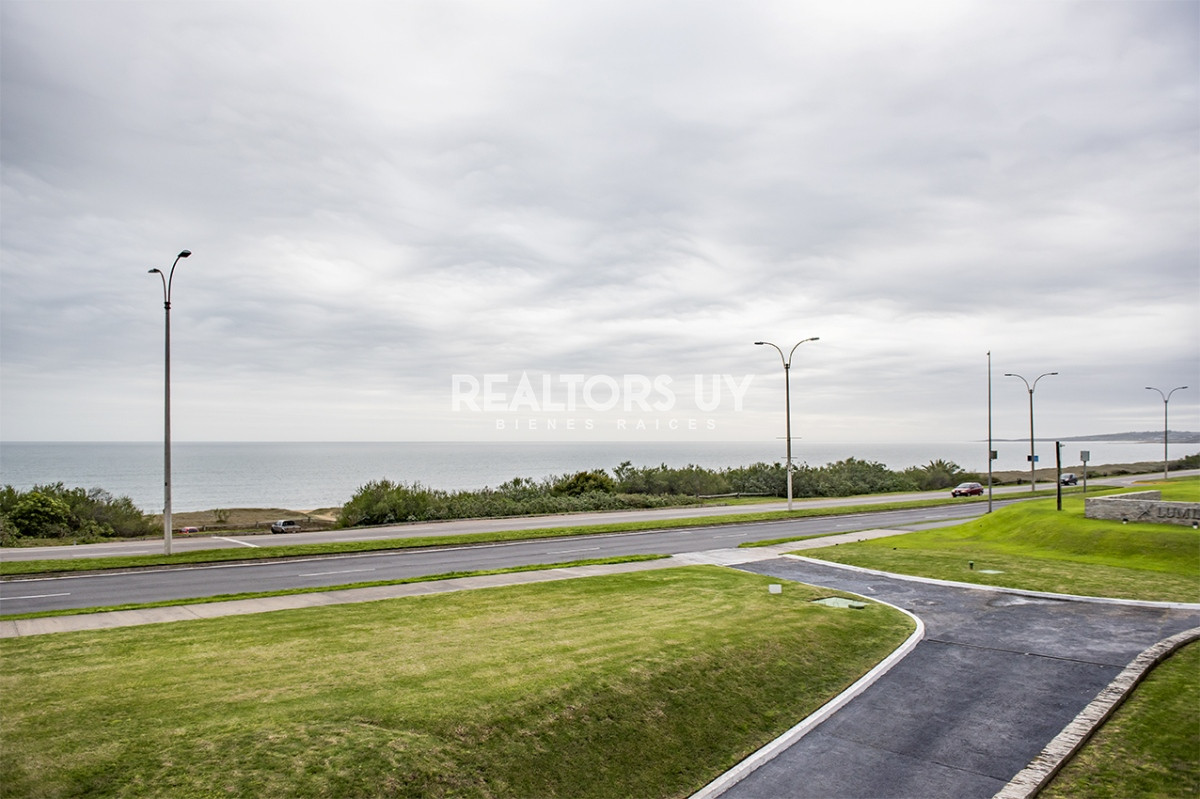 Apartamento ID.167 - Departamento de 3 dormitorios en venta. Gran Oportunidad en Mansa.