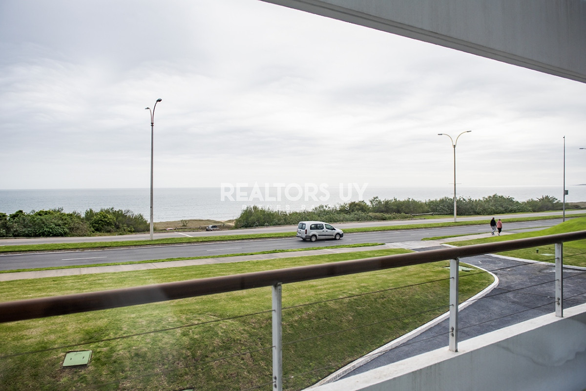 Apartamento ID.167 - Departamento de 3 dormitorios en venta. Gran Oportunidad en Mansa.