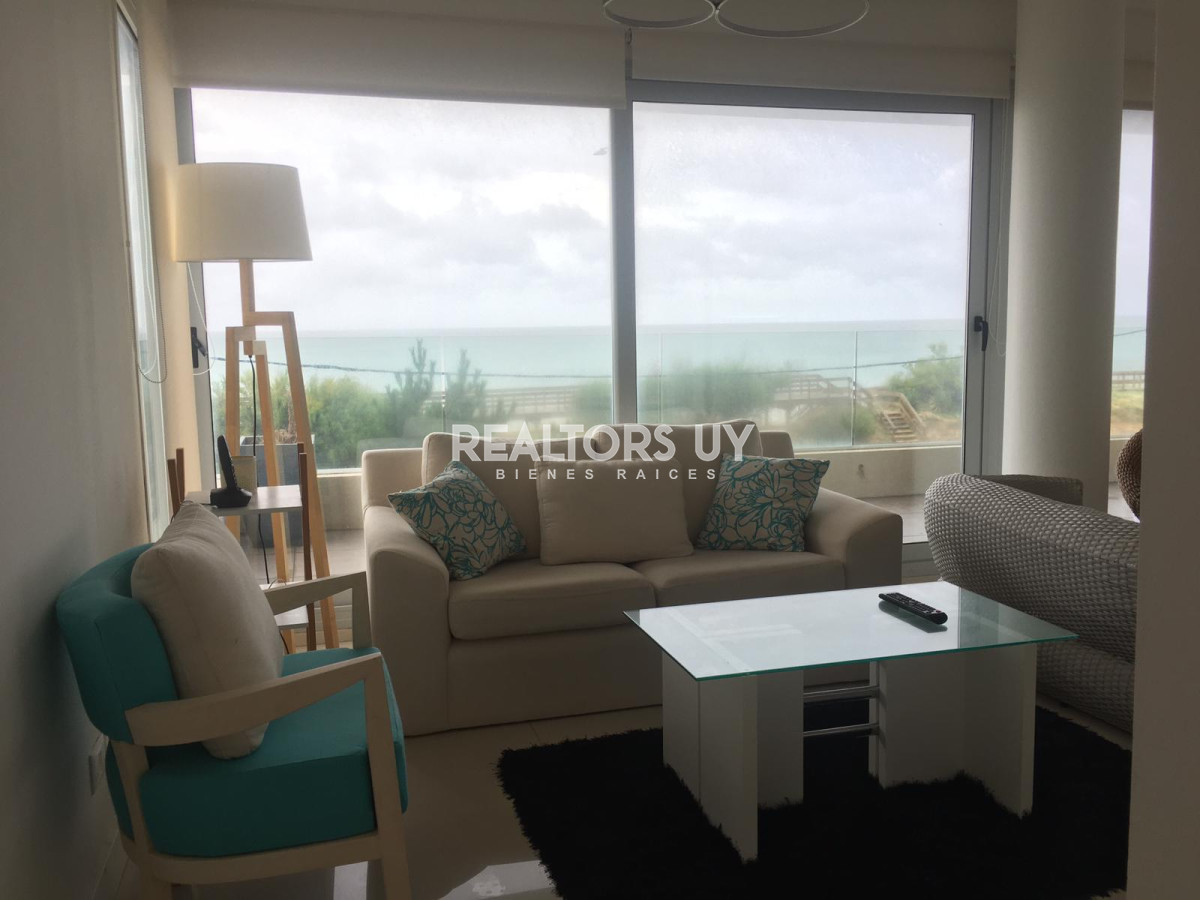 Apartamento ID.168 - Con hermosa vista le traemos en venta este comodo Departamento