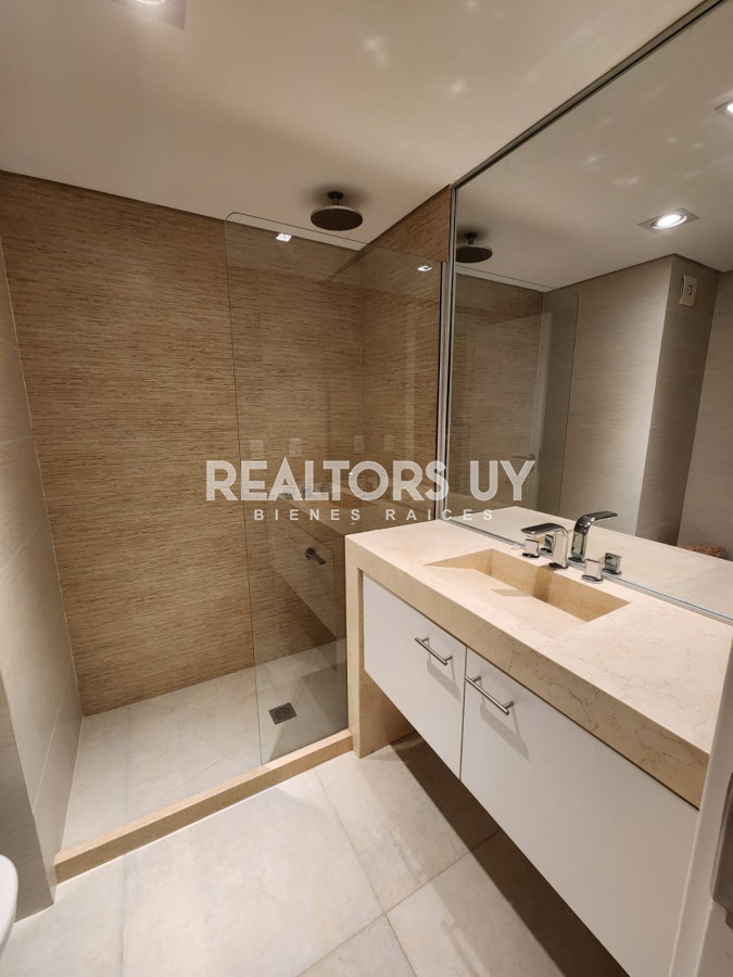 Apartamento ID.168 - Con hermosa vista le traemos en venta este comodo Departamento