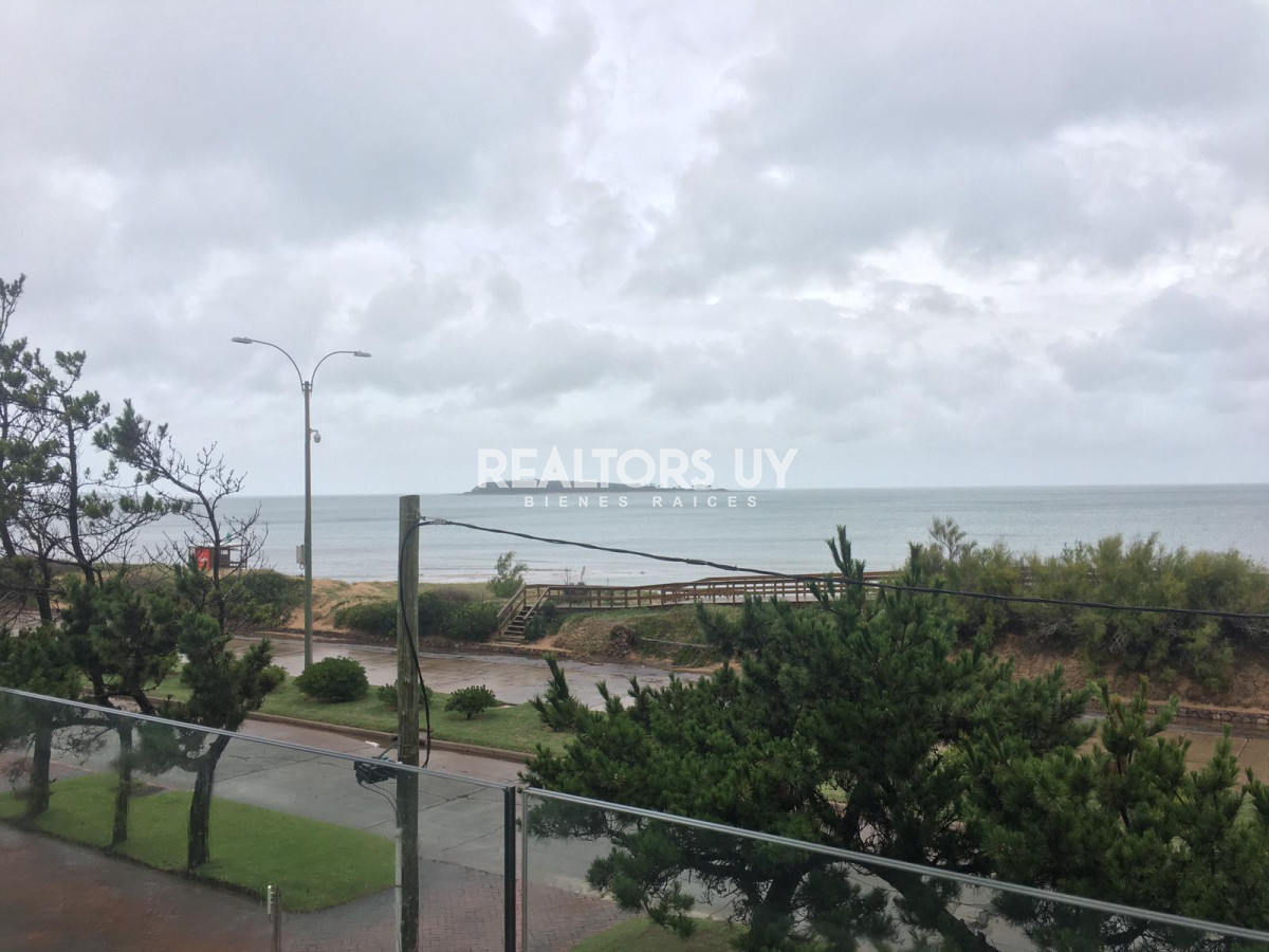 Apartamento ID.168 - Con hermosa vista le traemos en venta este comodo Departamento