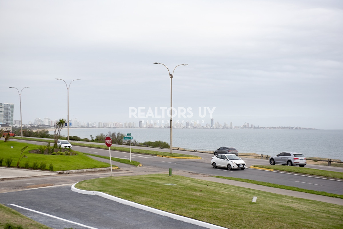 Apartamento ID.167 - Departamento de 3 dormitorios en venta. Gran Oportunidad en Mansa.