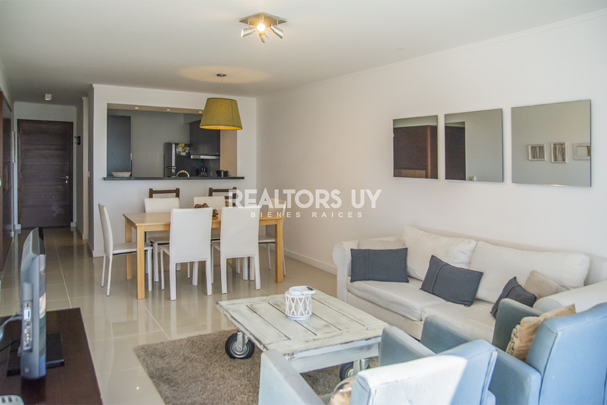 Apartamento ID.235 - Excelente departamento en venta, 3 dormitroios. Punta del Este