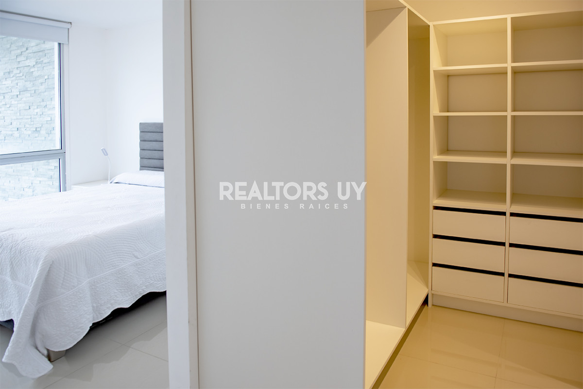 Apartamento ID.167 - Departamento de 3 dormitorios en venta. Gran Oportunidad en Mansa.