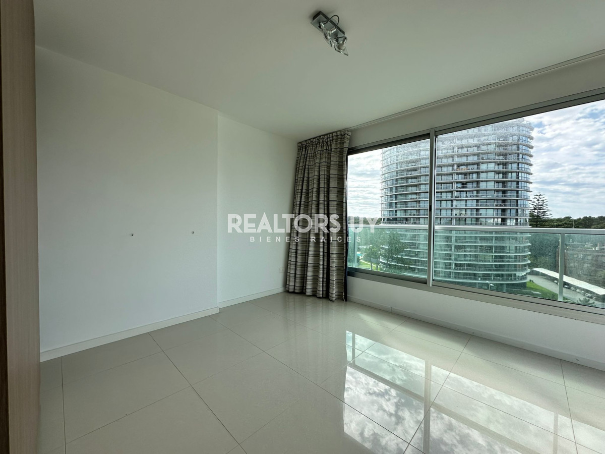 Apartamento ID.234 - Vende apartamento de 3 dormitorios en Gala Vista, Punta del Este 