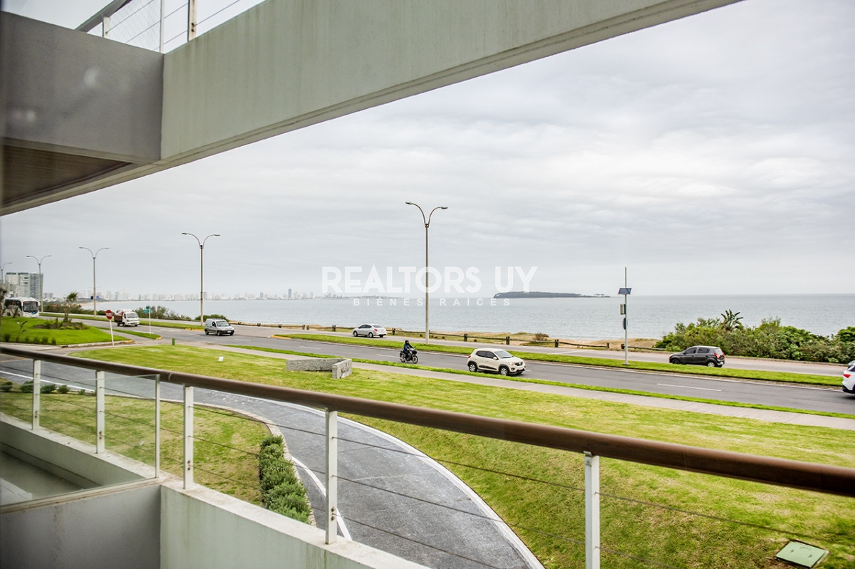 Apartamento ID.167 - Departamento de 3 dormitorios en venta. Gran Oportunidad en Mansa.