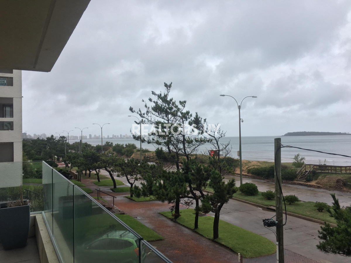 Apartamento ID.168 - Con hermosa vista le traemos en venta este comodo Departamento