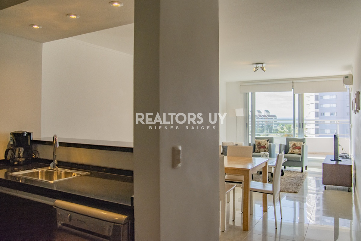 Apartamento ID.235 - Excelente departamento en venta, 3 dormitroios. Punta del Este