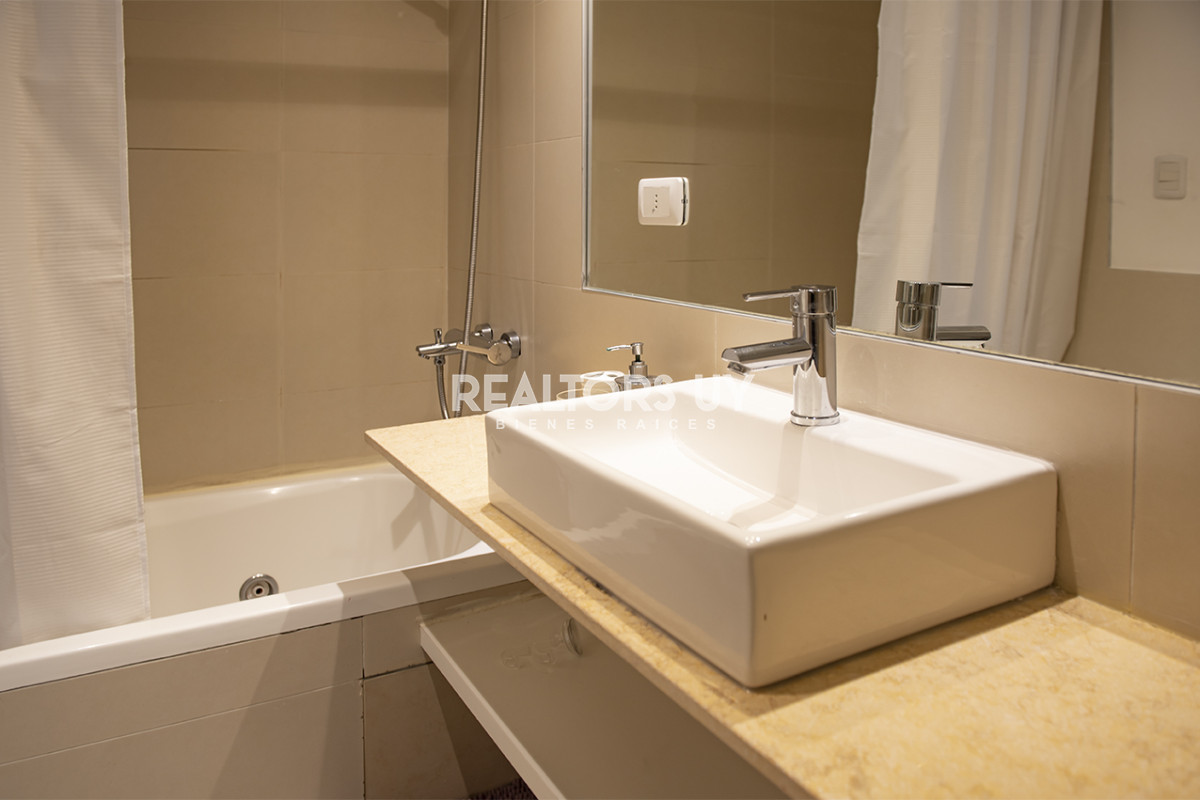 Apartamento ID.167 - Departamento de 3 dormitorios en venta. Gran Oportunidad en Mansa.