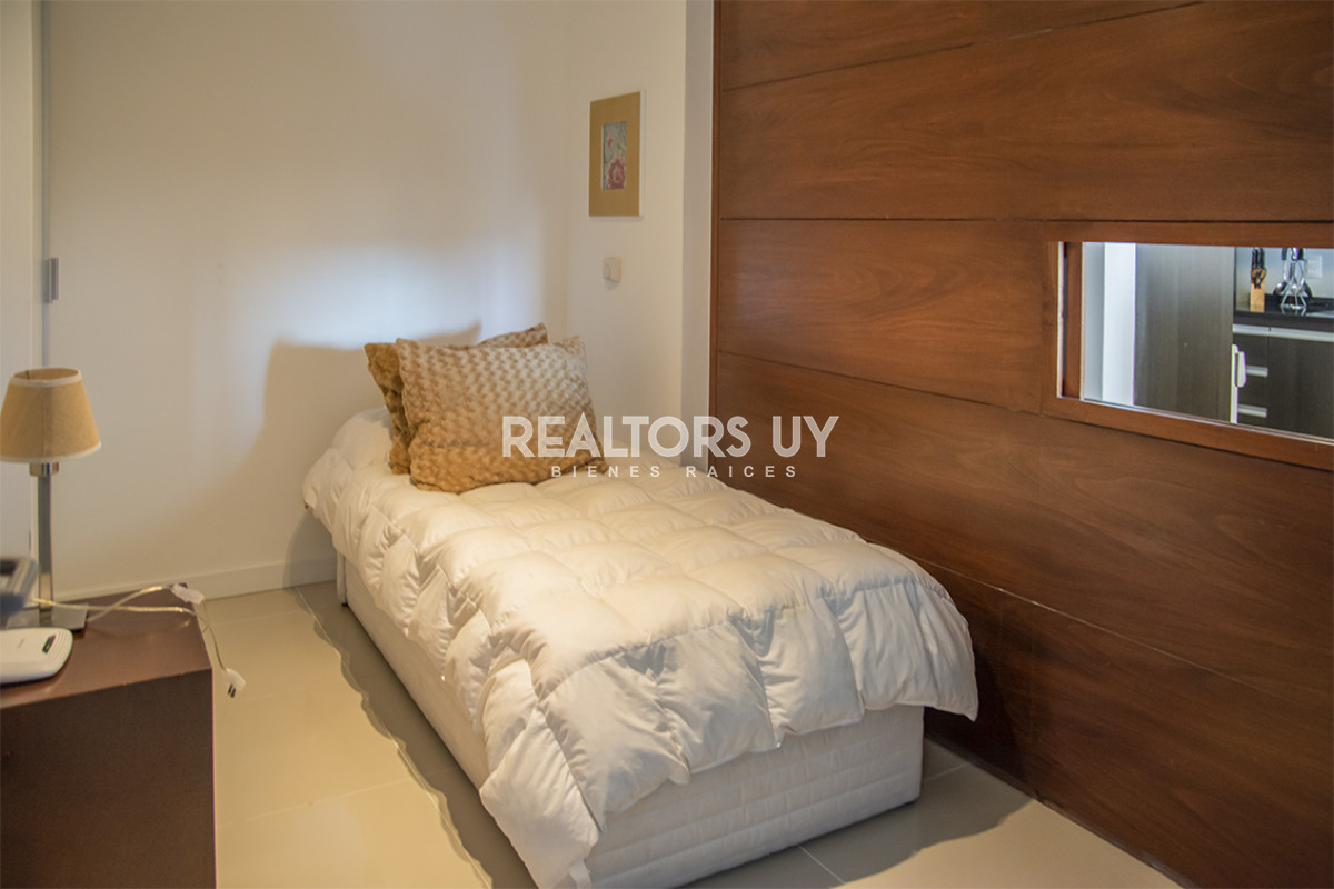 Apartamento ID.235 - Excelente departamento en venta, 3 dormitroios. Punta del Este