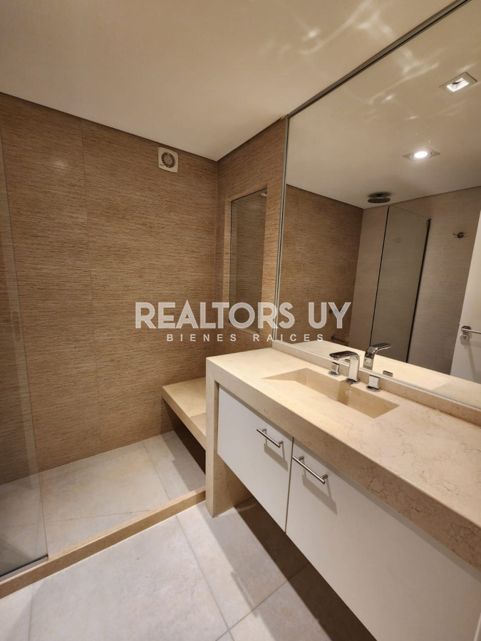 Apartamento ID.168 - Con hermosa vista le traemos en venta este comodo Departamento