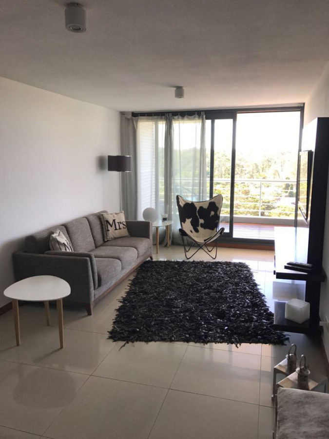 Vende departamento de 1 dormitorio y medio en Roosevelt , Punta del Este 