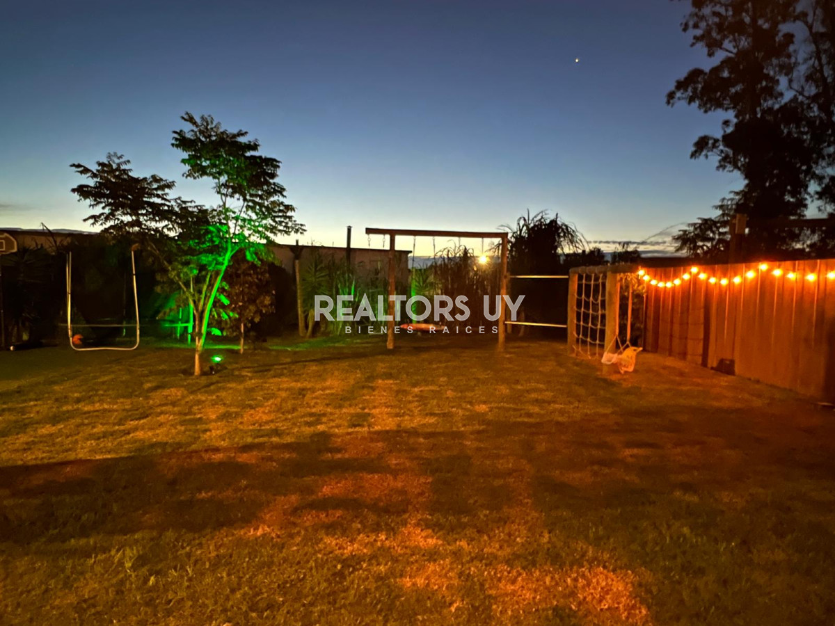 Casa ID.404 - Vende casa de 3 dormitorios moderna en Maldonado, 