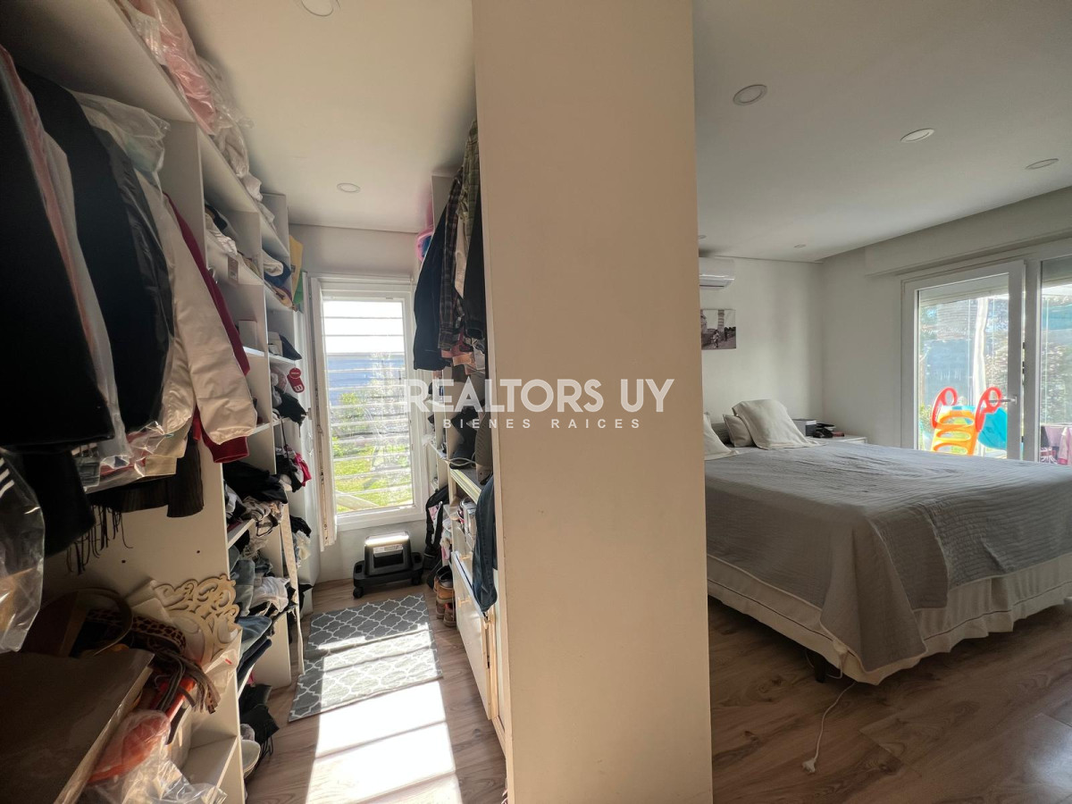 Casa ID.404 - Vende casa de 3 dormitorios moderna en Maldonado, 