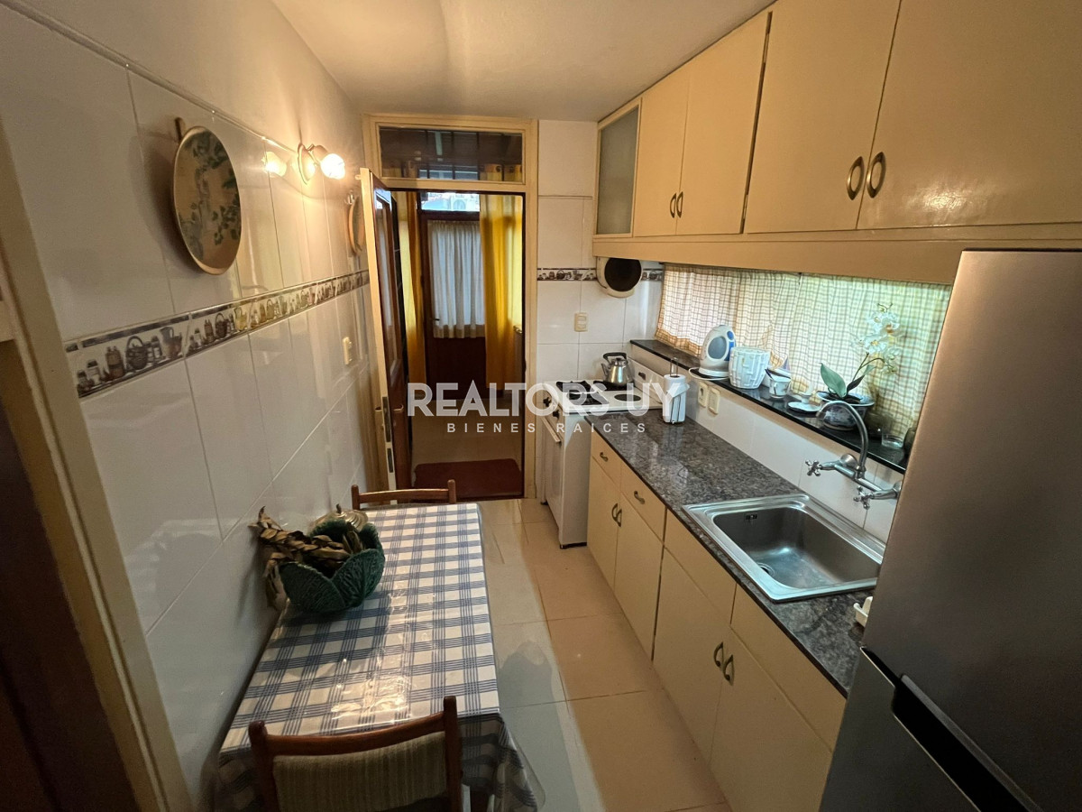 Casa ID.330 - Vende casa de 3 dormitorios en Pinares, Punta del Este 