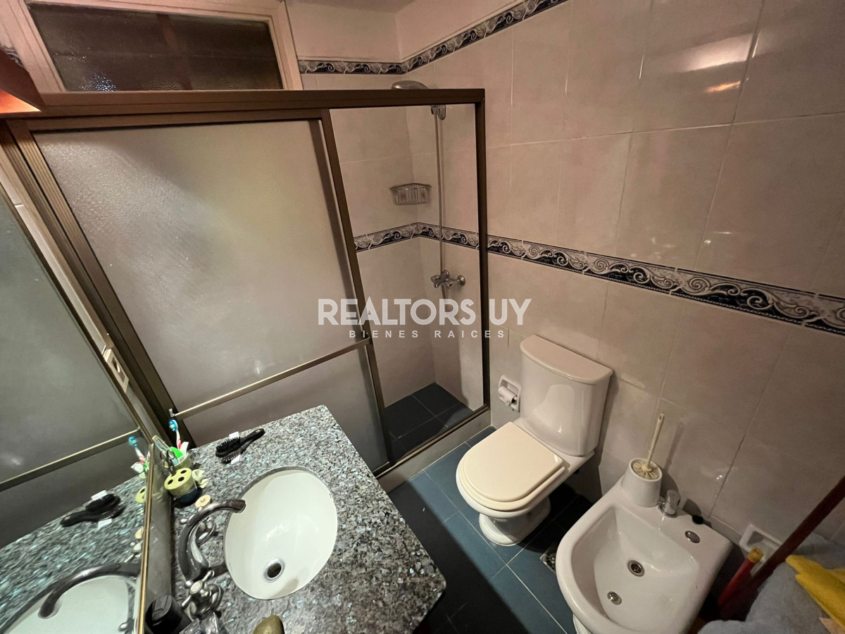 Casa ID.330 - Vende casa de 3 dormitorios en Pinares, Punta del Este 