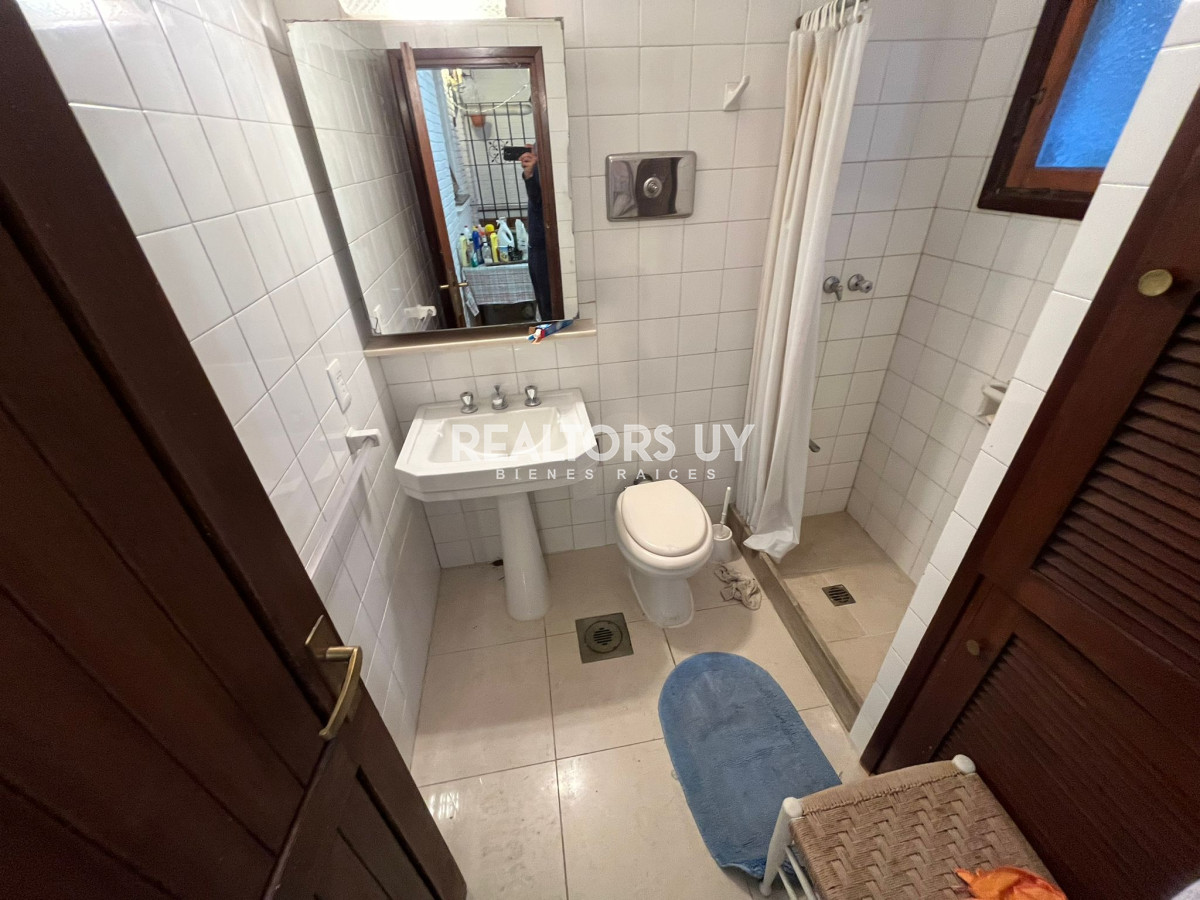 Casa ID.330 - Vende casa de 3 dormitorios en Pinares, Punta del Este 