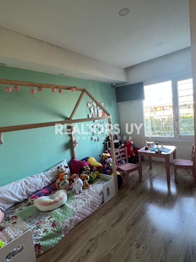 Casa ID.404 - Vende casa de 3 dormitorios moderna en Maldonado, 