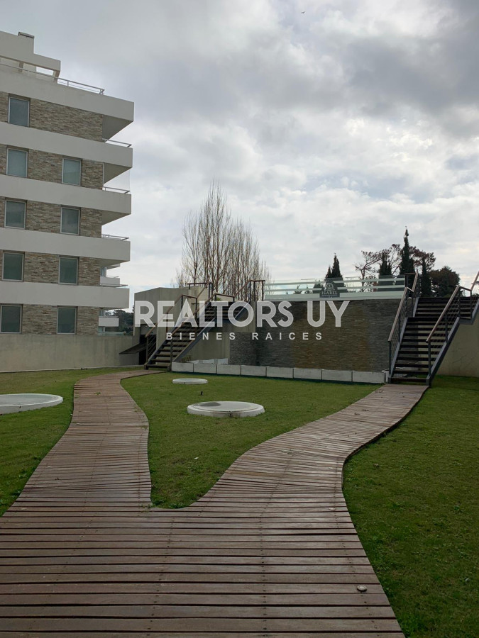 Apartamento ID.167 - Departamento de 3 dormitorios en venta. Gran Oportunidad en Mansa.
