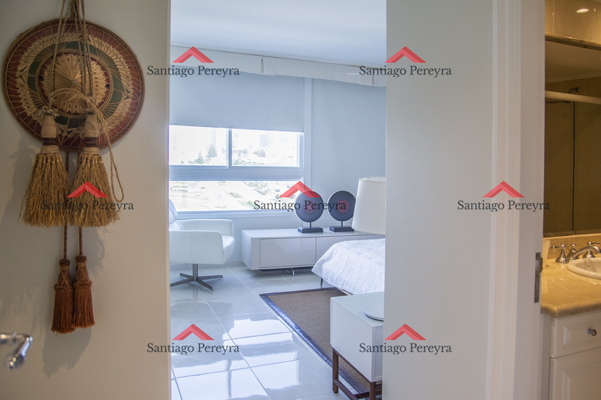 Apartamento ID.8232 - Hermoso Departamento en venta de 3 dormitorios.