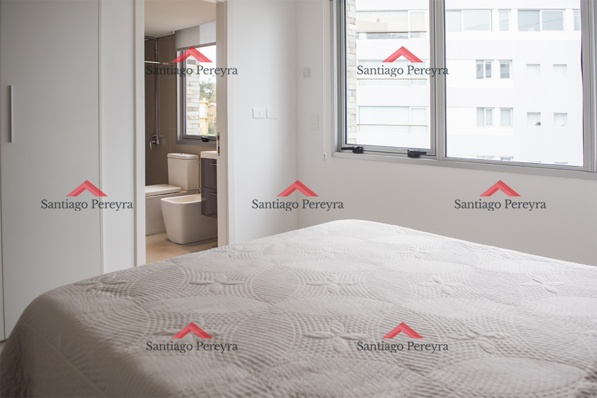 Apartamento ID.15910 - Departamento de 3 dormitorios en venta. Gran Oportunidad en Playa Mansa.