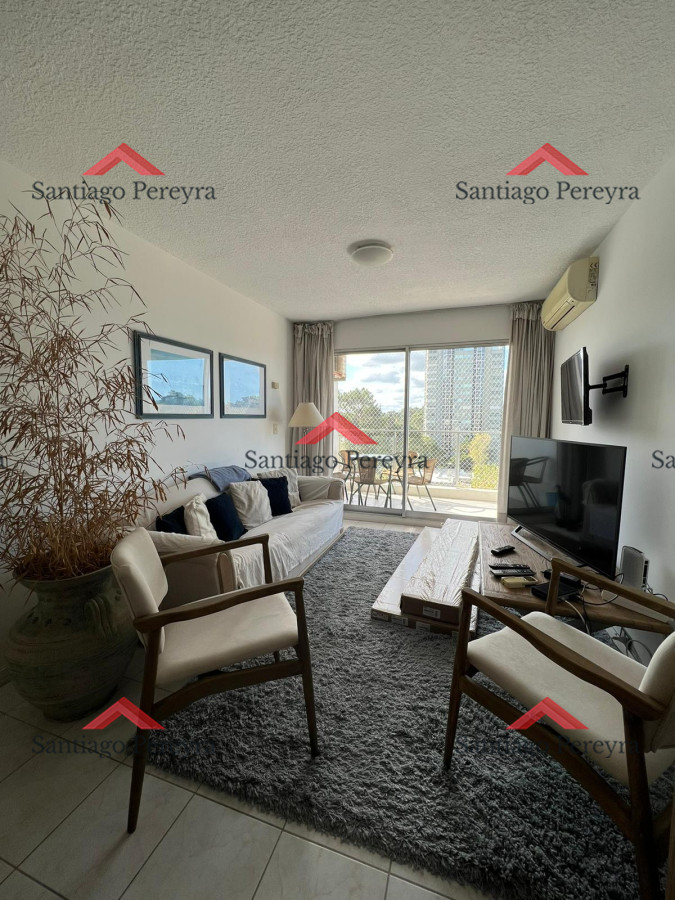 Apartamento ID.12849 - Venta Apartamento de 2 dormitorios en zona Roosevelt