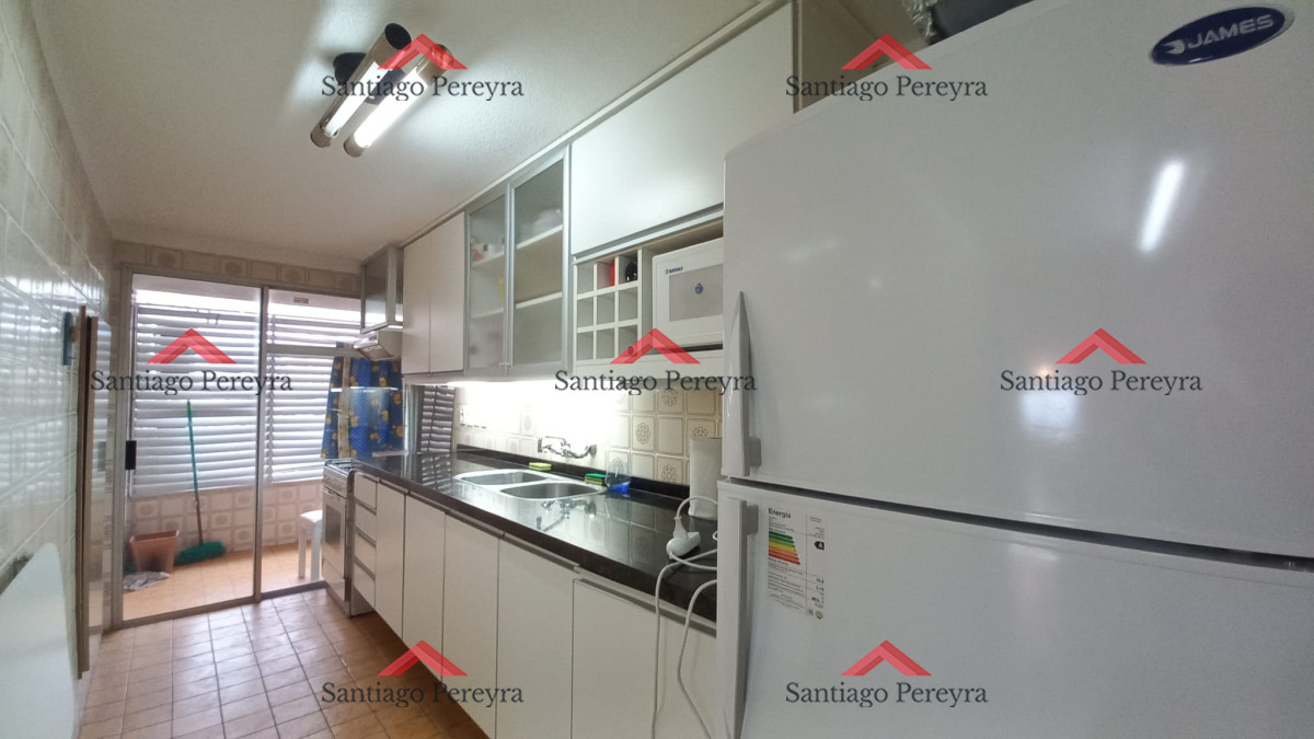Apartamento ID.17026 - Departamento de 3 dormitorios + dependencia en venta, Playa Mansa. Torre Jefferson,.
