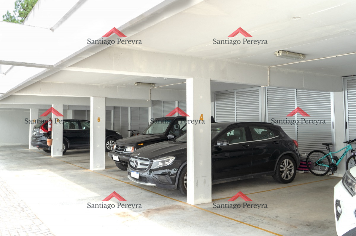Apartamento ID.17053 - PH en playa mansa , departamento en Edificio Monet de 2 dormitorios, Punta Del Este