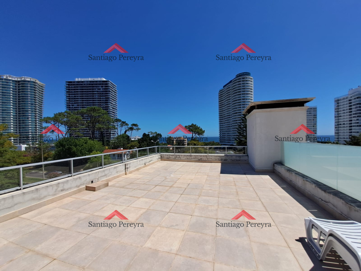 Apartamento ID.17053 - PH en playa mansa , departamento en Edificio Monet de 2 dormitorios, Punta Del Este